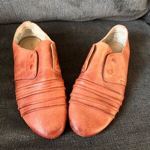 NEW Kenneth Cole Reaction  7.5 woman’s shoe